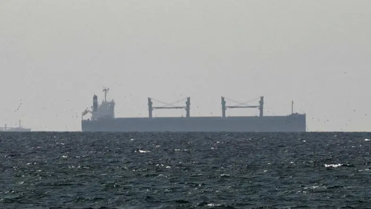 ইরানের ৮টি তেলবাহী ট্যাংকার ফিরিয়ে দিলো মার্কিন নৌবাহিনী