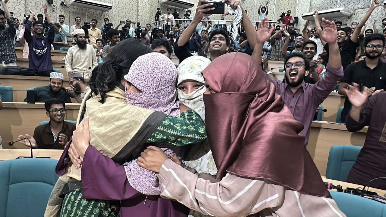 শিবির প্যানেলের চার নারী প্রার্থীই বিজয়ী
