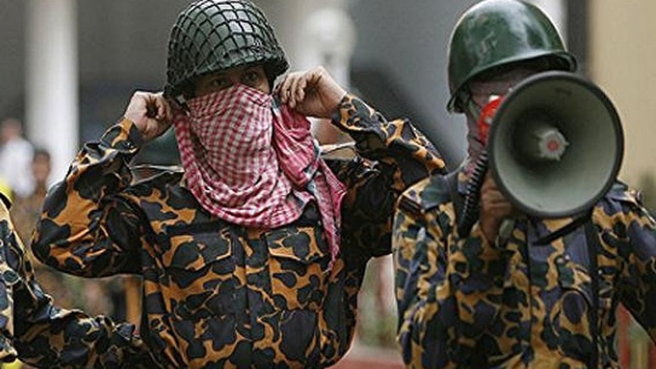 স্পর্শকাতর তথ্য প্রকাশের পর হেফাজতে মৃত্যু ইমামের