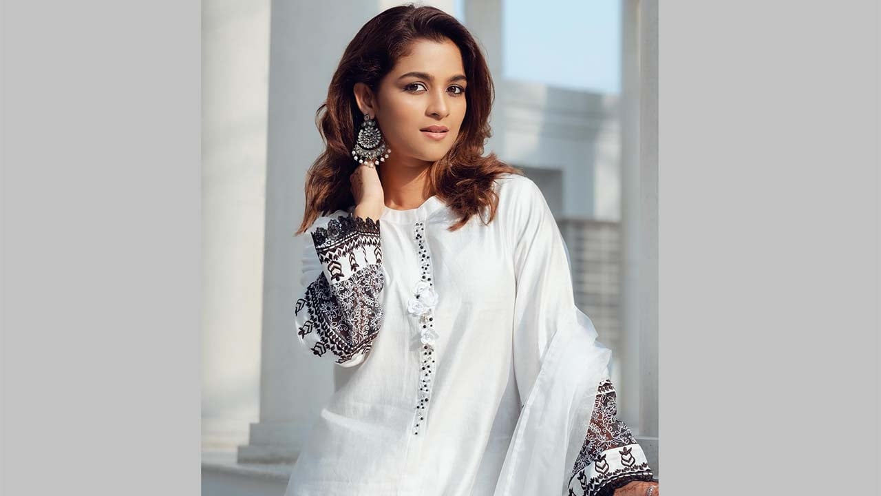 ভক্তদের সচেতন করলেন সাদিয়া আয়মান