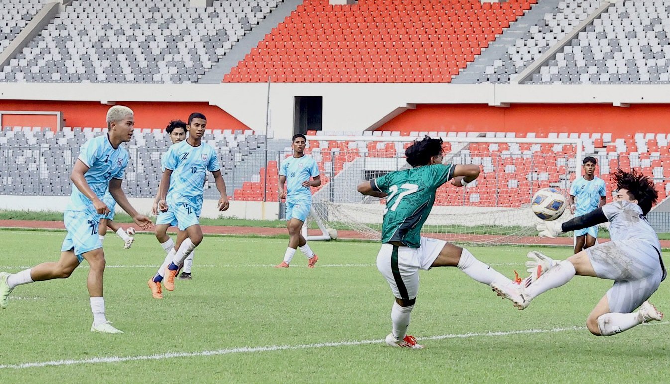 বাফুফের পর্যবেক্ষণে থাকছেন প্রবাসীরা