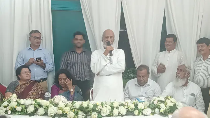 ক্ষমতার জন্য নয়, রাজনীতি হতে হবে জনগণের অধিকার প্রতিষ্ঠার জন্য: মঈন খান