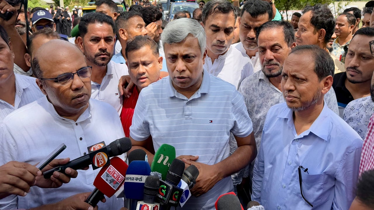 বন্যায় ক্ষতিগ্রস্তরা পুনর্বাসন সহায়তা থেকে বঞ্চিত হবে না: জ্বালানি প্রতিমন্ত্রী