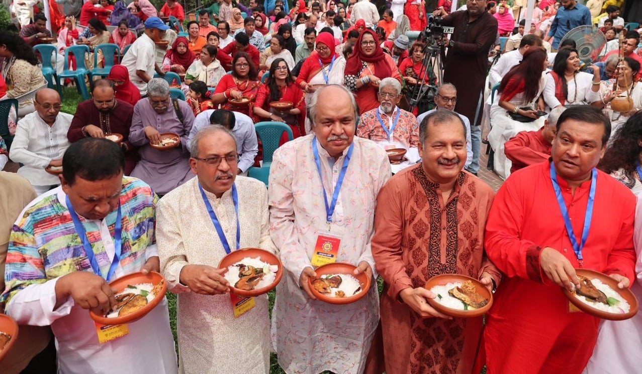 জাতীয় প্রেস ক্লাবে বর্ণাঢ্য বর্ষবরণ