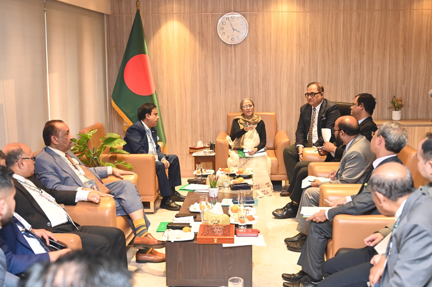 মৎস্য ও প্রাণিসম্পদ উপদেষ্টার সাথে ইউকেবিসিসিআইয়ের প্রতিনিধি দলের বৈঠক