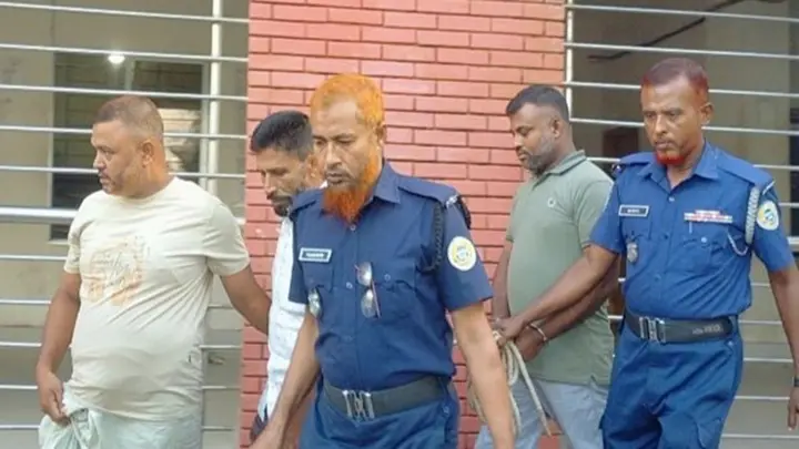 চরফ্যাশনে স্কুলছাত্রী অপহরণের অভিযোগ—বরিশাল থেকে উদ্ধার, গ্রেপ্তার ৩