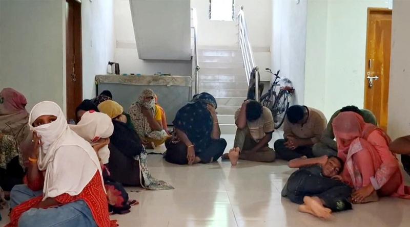 দুর্গাপুর সীমান্তে ৩২ জনকে পুশ ইন করল বিএসএফ