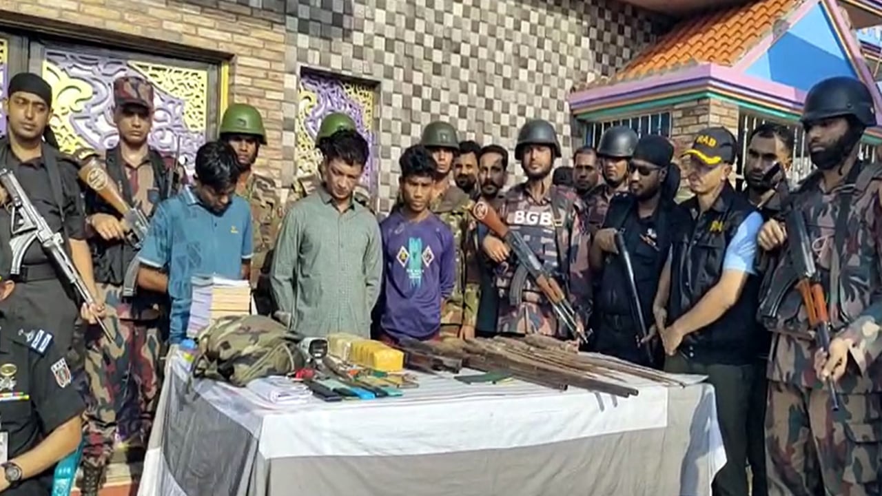 অবশেষে সেনা অভিযানে ধরা ডাকাত শাহীন