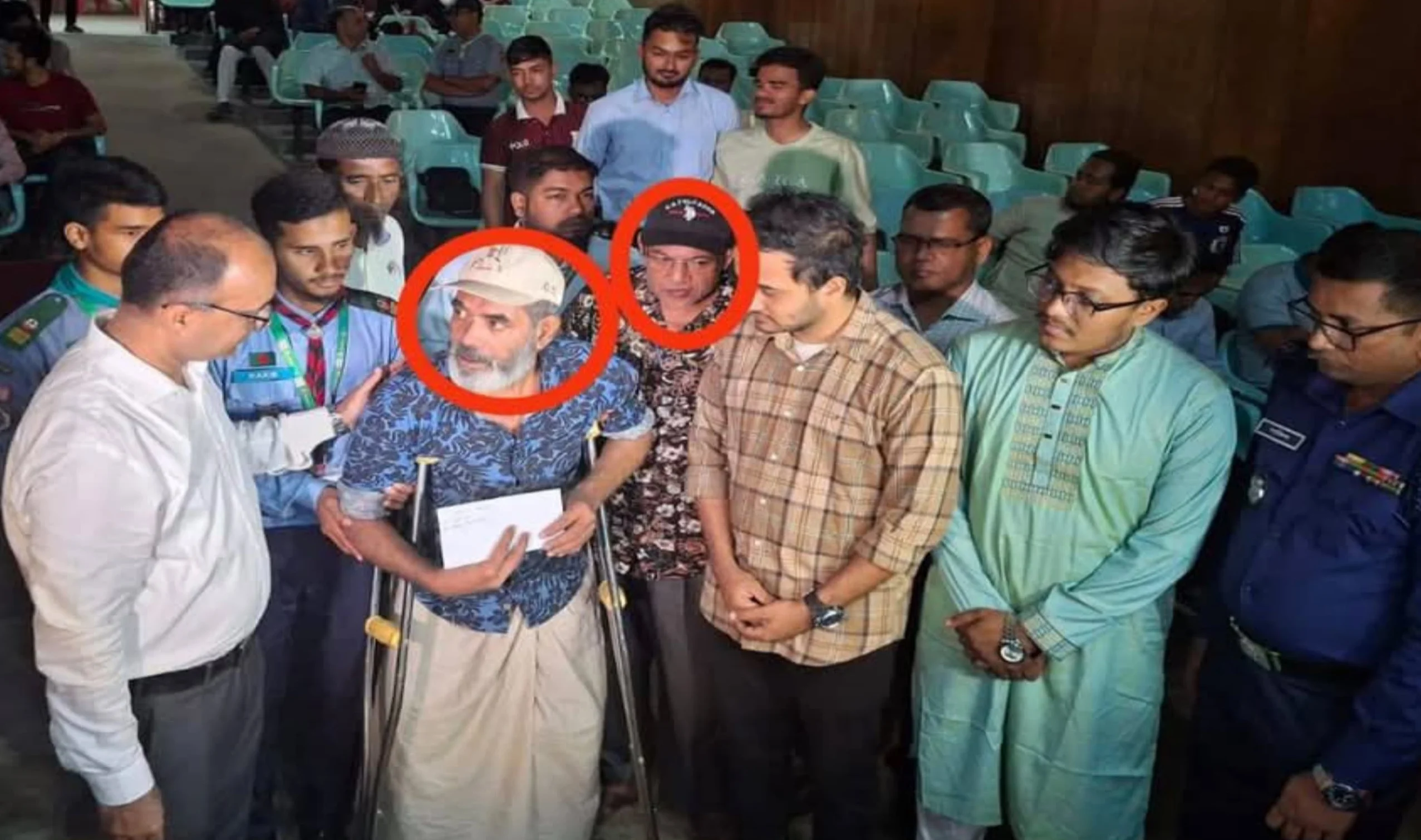 আওয়ামী ক্যাডারকে সহায়তার চেক স্থগিত করল প্রশাসন