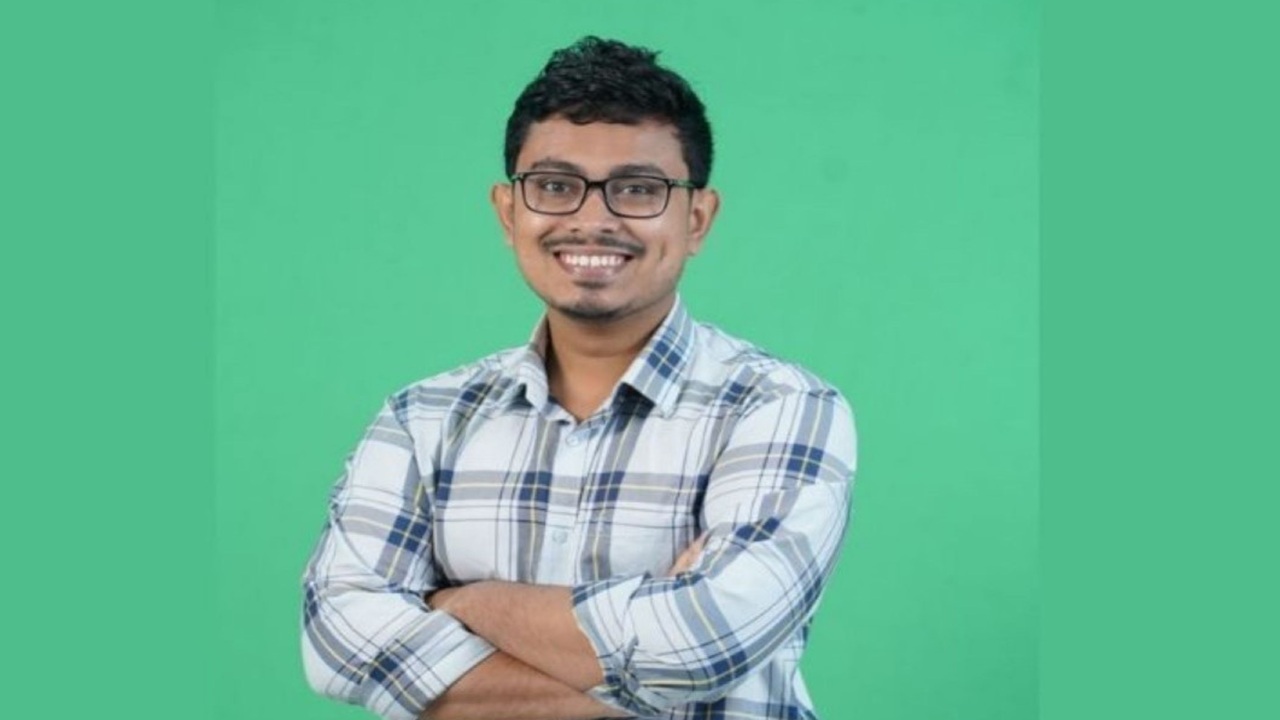 সলিমুল্লাহ মুসলিম হলেও এগিয়ে সাদিক কায়েম