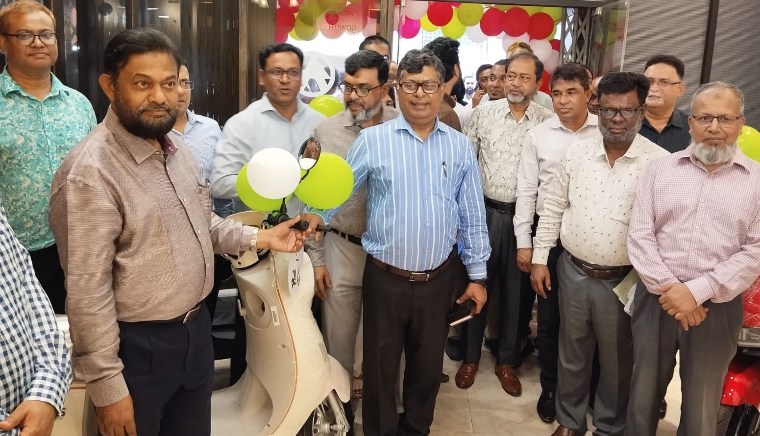 এটলাস বাংলাদেশ লিমিটেডের ‘এটলাস ইভি’ এক্সক্লুসিভ শোরুম উদ্বোধন