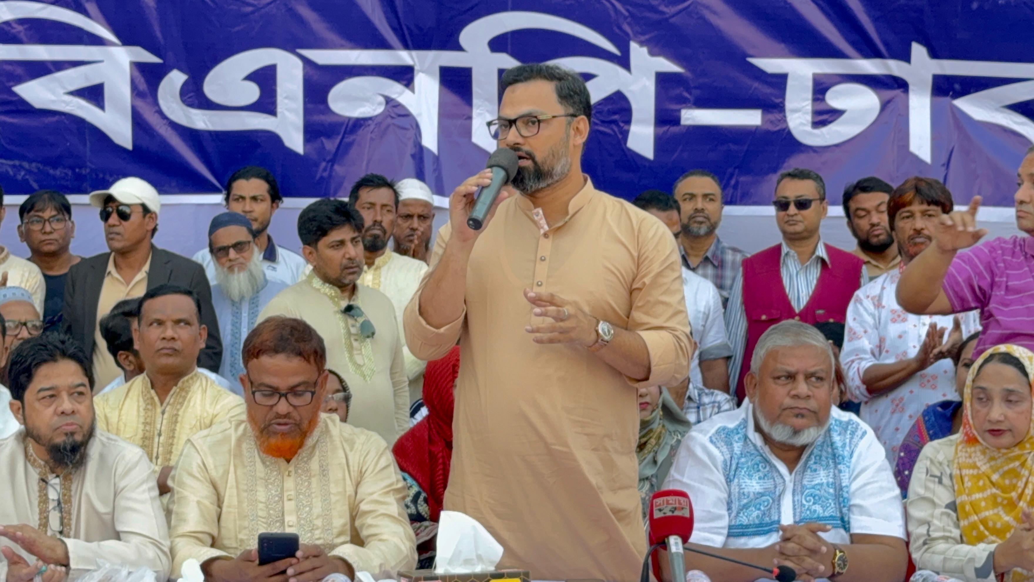 ক্রীড়াঙ্গনে ফ্যাসিবাদের দোসররা বসে আছে : আমিনুল হক