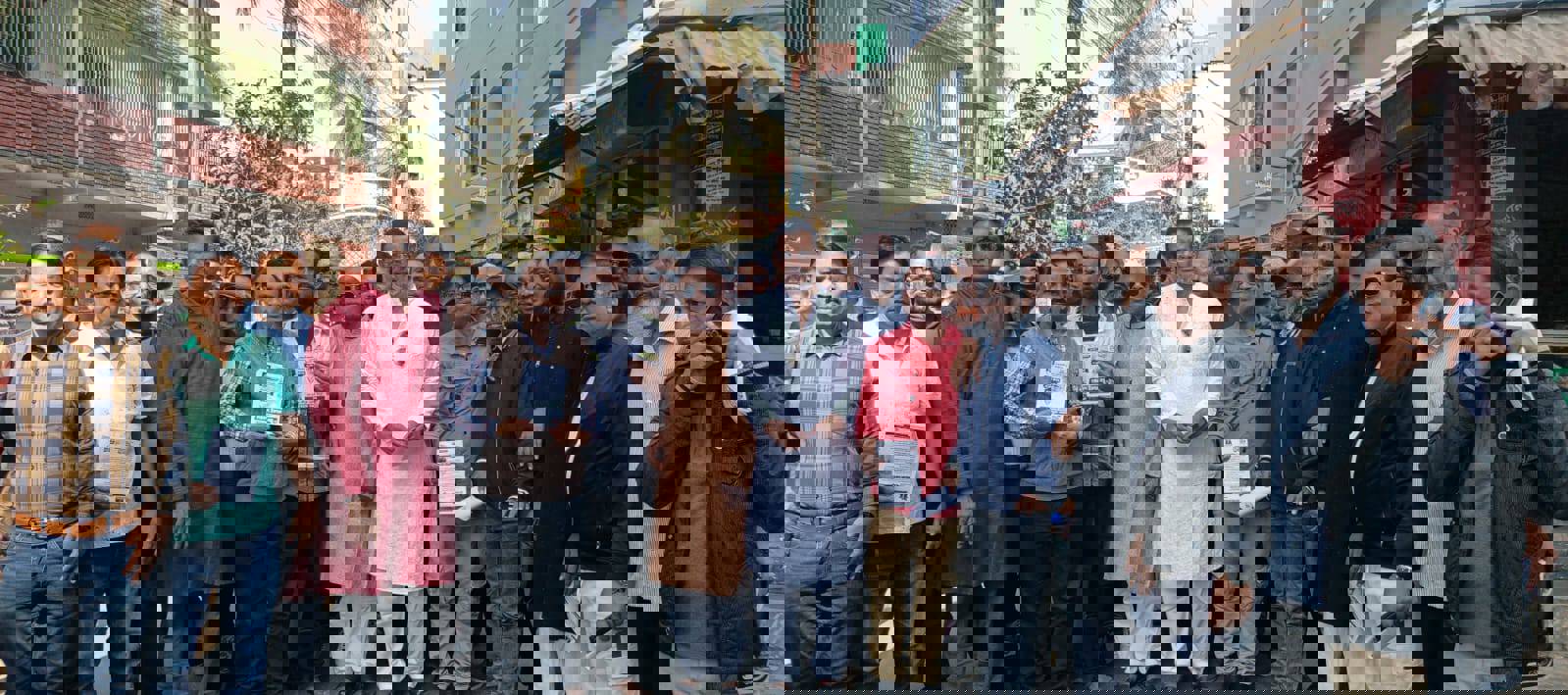 খুলনায় মঞ্জুর পক্ষে সাবেক ছাত্রদল নেতাদের গণসংযোগ