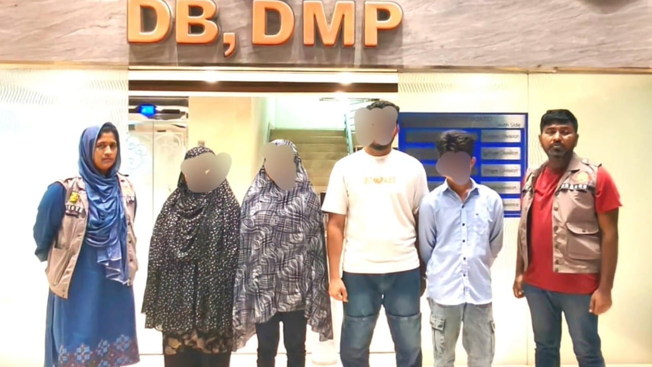 রাজধানীতে মানবপাচার চক্রের চার রোহিঙ্গা সদস্য গ্রেপ্তার