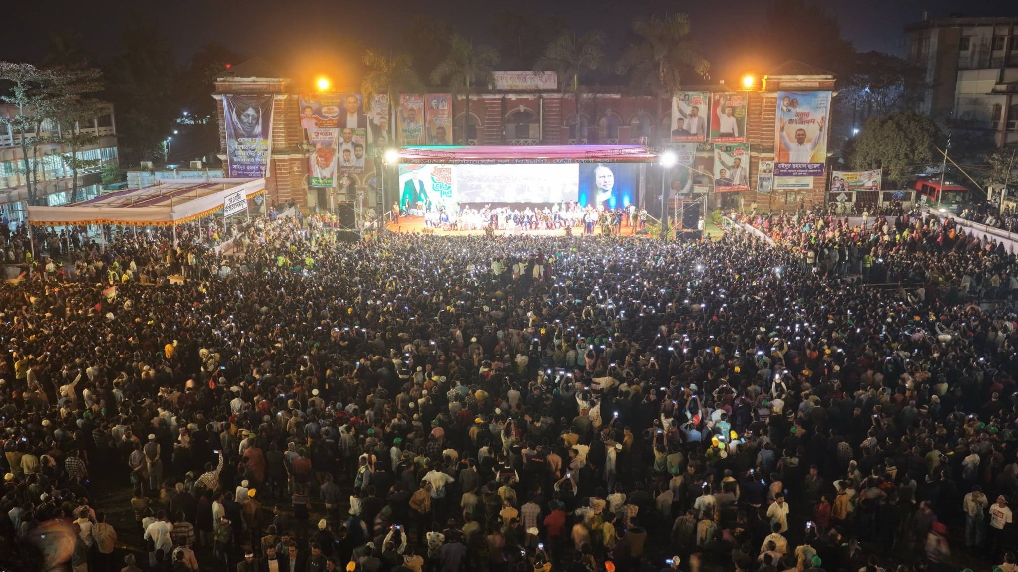 ২০ বছর পর ফেনীতে তারেক রহমান