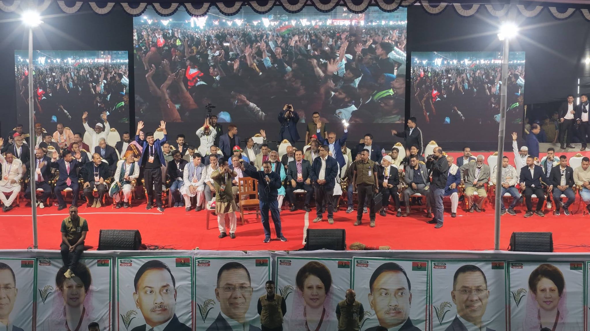 ইমাম-মুয়াজ্জিনদের মাসিক সম্মানী দেবে বিএনপি