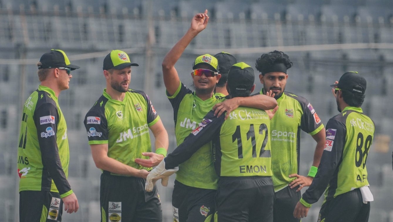 শেষ বলের রোমাঞ্চে ফাইনালের আশায় সিলেট