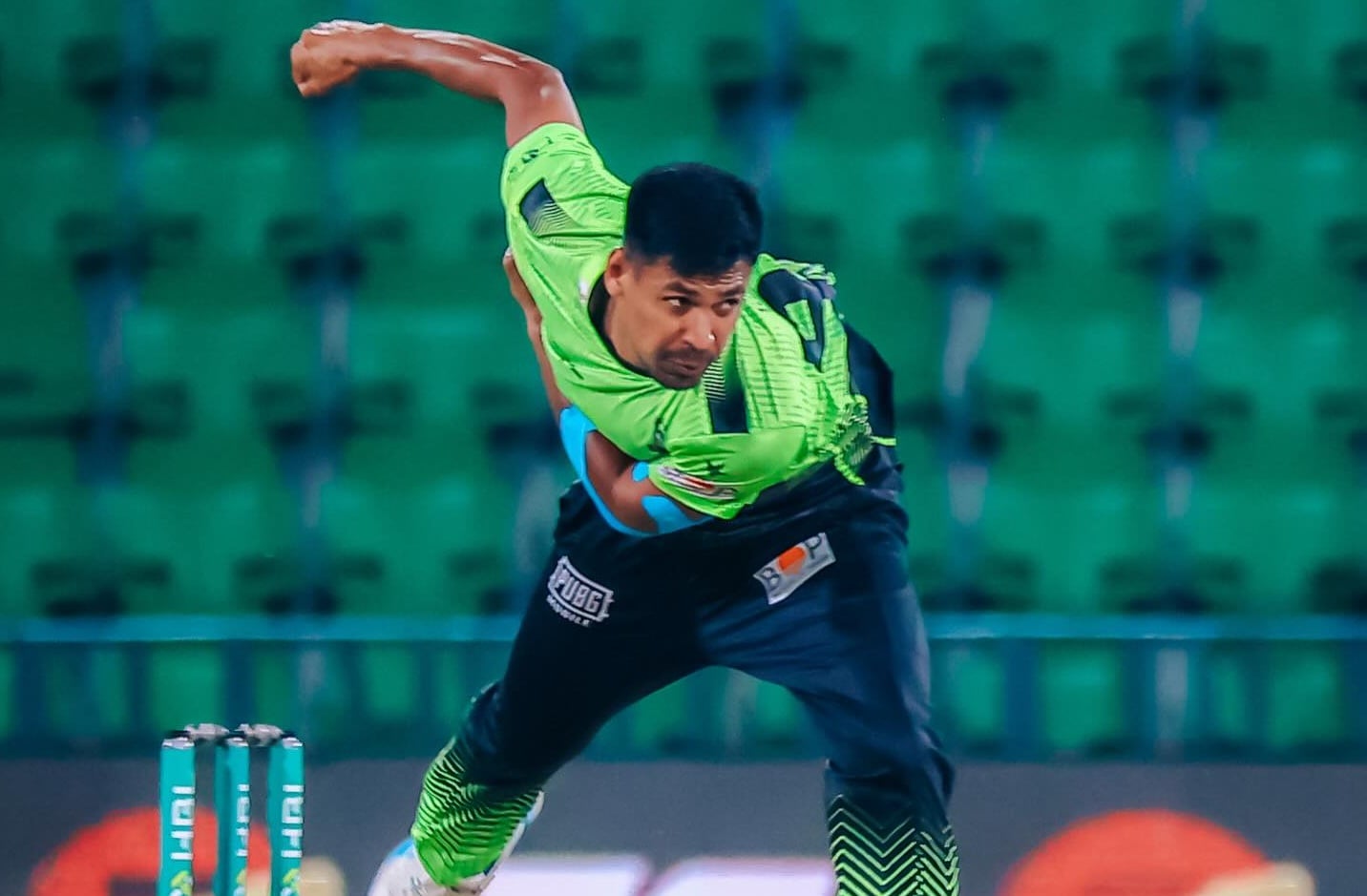 করাচির কাছে হারল মোস্তাফিজরা