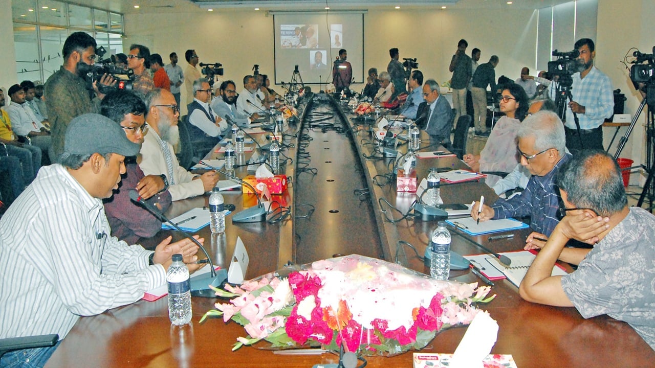 টিকার অভাবে হামের প্রাদুর্ভাব বাড়ায় জড়িতদের আইনের আওতায় আনার দাবি