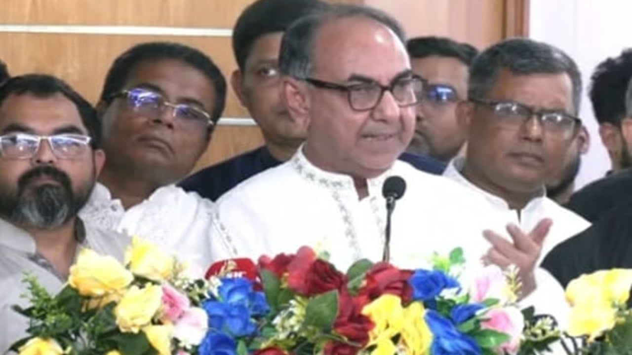 দেশে অরাজকতা নয়, সরকারকে কাজ করতে দিন: মির্জা আব্বাস