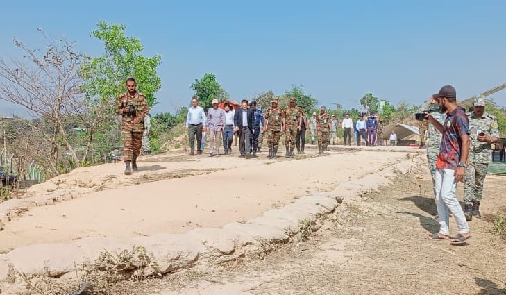 রোহিঙ্গা ক্যাম্পে পরিদর্শনে প্রধান উপদেষ্টার হাই রিপ্রেজেন্টেটিভ
