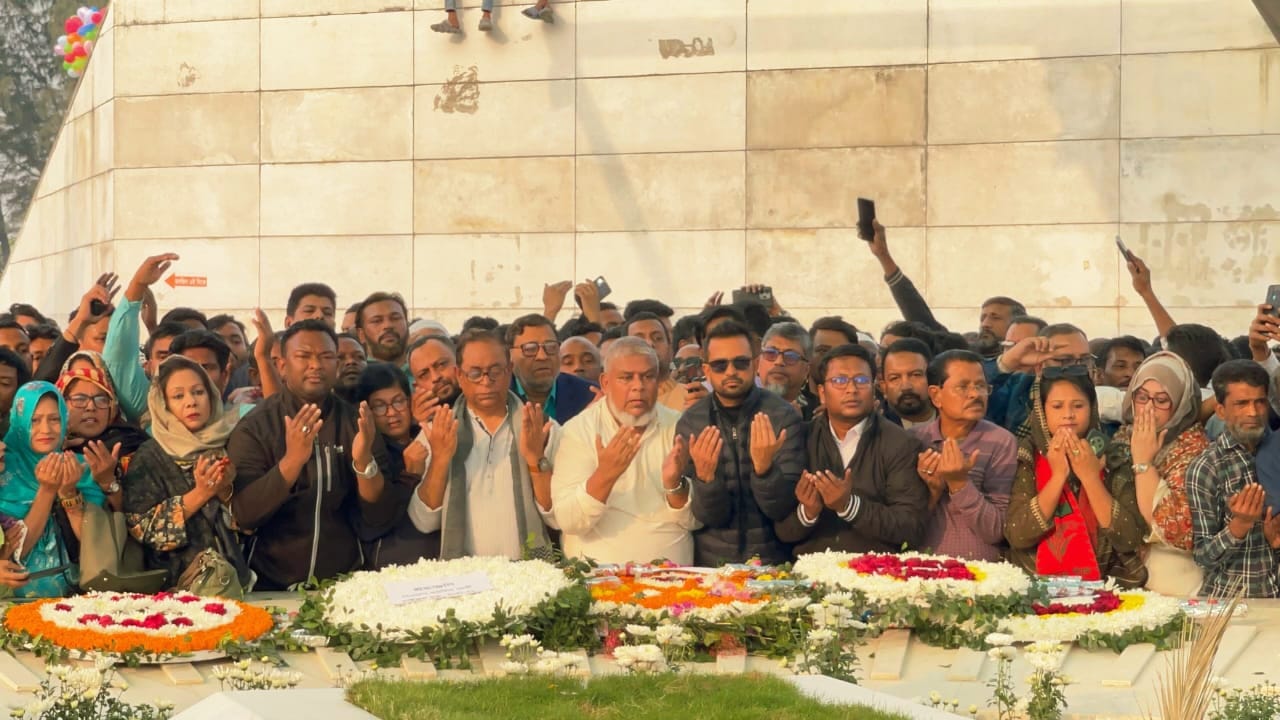 খালেদা জিয়া ভোটাধিকার ও গণতন্ত্রের লড়াইয়ে সাহস যুগিয়েছেন: সাইফুল হক