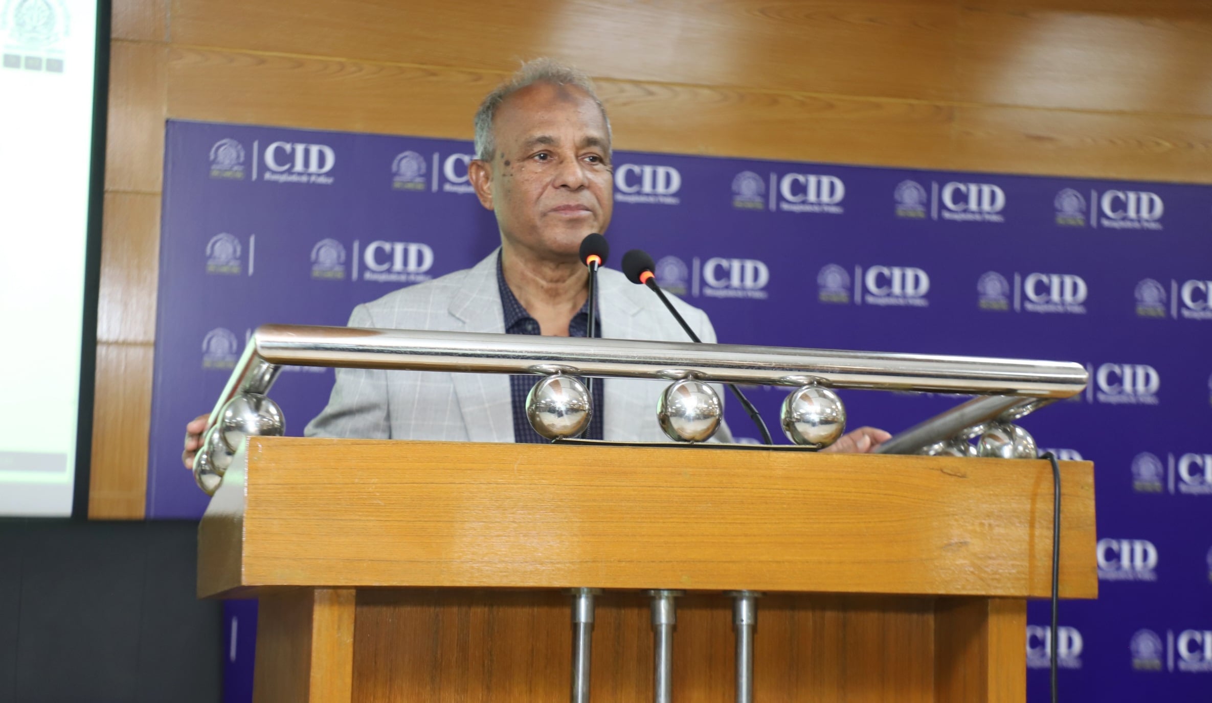 এবার ভোটকেন্দ্র থেকে ব্যালট ছিনতাইয়ের সুযোগ নেই: স্বরাষ্ট্র উপদেষ্টা