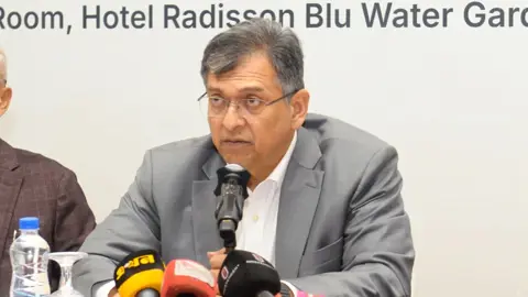 রোহিঙ্গাদের ফেরাতে কূটনৈতিক প্রচেষ্টা আরো জোরদার হচ্ছে: স্বরাষ্ট্রমন্ত্রী