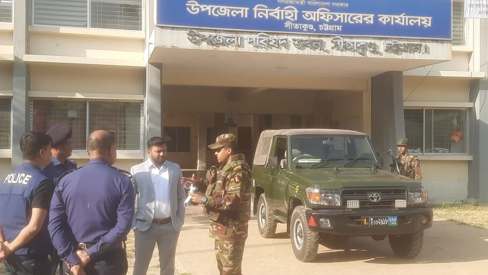 উৎসবমুখর পরিবেশে ভোটাধিকার প্রয়োগের প্রত্যাশা চট্টগ্রাম-৪ আসনের ভোটারদের