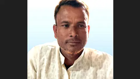 মৃত্যুর পাঁচ বছর পর মাদরাসা সভাপতির ‘অলৌকিক’ স্বাক্ষর