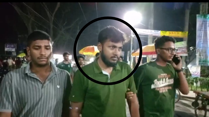 ছাত্রলীগ ক্যাডারকে আটক করে পুলিশে দিল ইবি শিক্ষার্থীরা