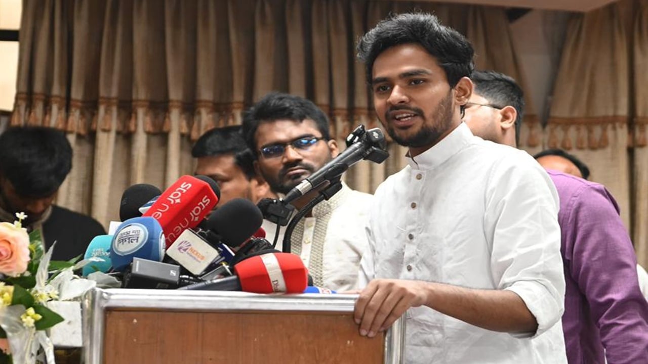 ছাত্রলীগের মতো ক্যাম্পাসে সন্ত্রাসের রাজত্ব দেখছি: আসিফ মাহমুদ