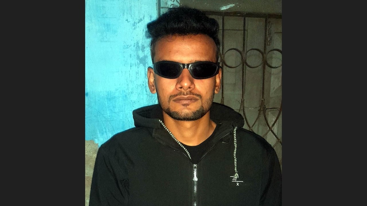 ডান চোখের পর রকির বাম চোখও নষ্টের পথে