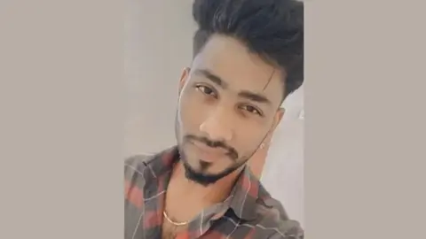 ছাত্রদল নেতার গুলিতে আহত যুবদলকর্মীর মৃত্যু