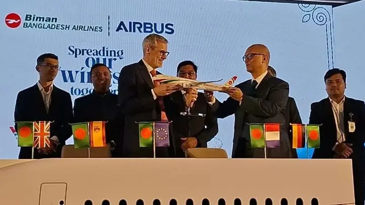 এয়ারবাসের ১০ উড়োজাহাজ কিনতে চুক্তি সই