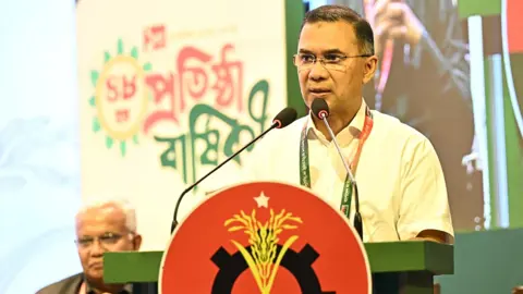 গুপ্তদের ভেতরে স্বৈরাচার লুকিয়ে অরাজকতা উসকে দেওয়া হচ্ছে কি না, প্রশ্ন প্রধানমন্ত্রীর