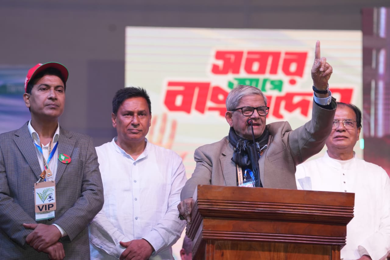 তারেক রহমানকে ‘ভবিষ্যৎ প্রধানমন্ত্রী’ হিসেবে পরিচয় করে দিলেন মির্জা ফখরুল