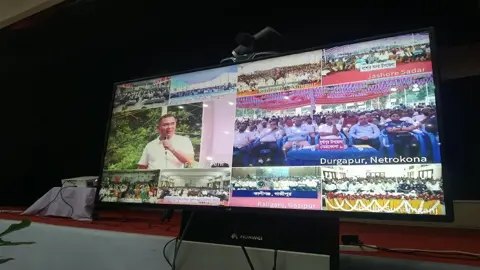 লালমোহনে কৃষক কার্ড বিতরণ কার্যক্রমের উদ্বোধন করলেন প্রধানমন্ত্রী