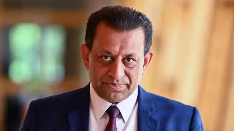 বাংলাদেশি বংশোদ্ভূত ফয়সল চৌধুরীকে সাময়িক বহিস্কার করেছে স্কটিশ লেবার পার্টি