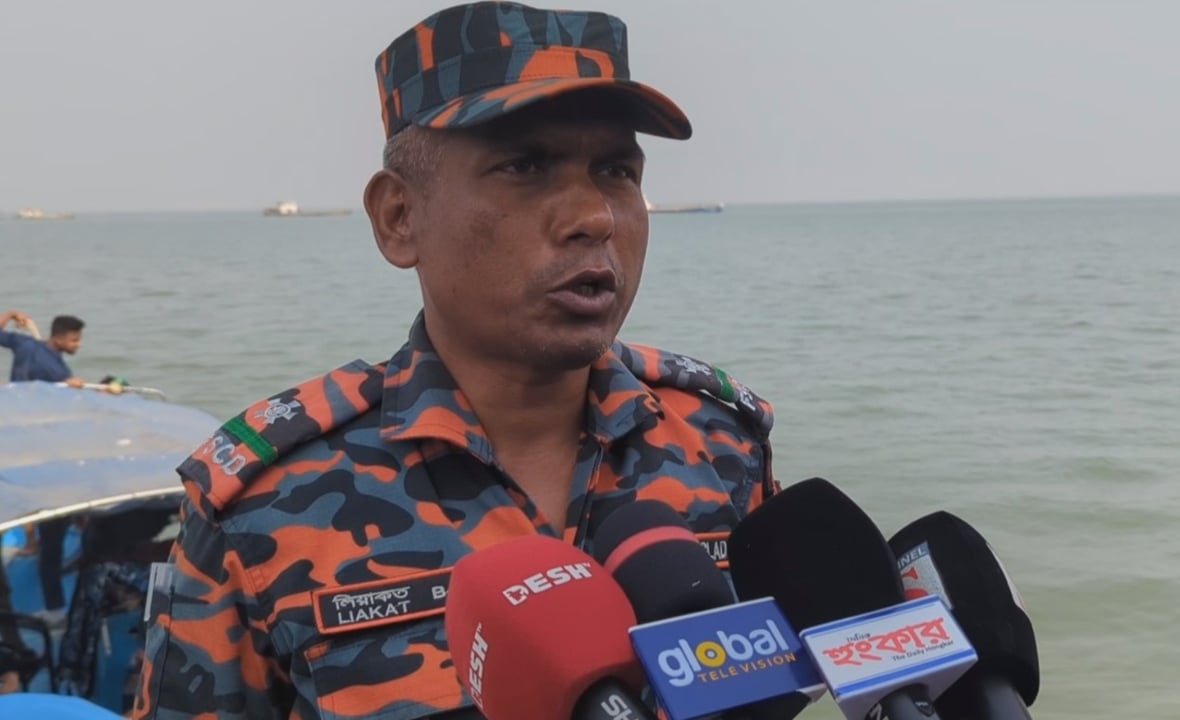 নড়িয়ায় পদ্মা নদীতে বাল্কহেড ডুবে নিখোঁজ ২ শ্রমিক