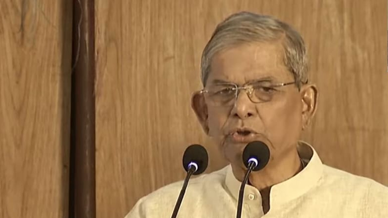 নির্বাচনের মাধ্যমে সমস্যার সমাধান করতে হবে : মির্জা ফখরুল