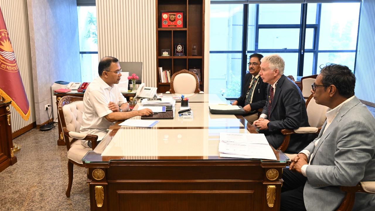 প্রধানমন্ত্রীর সঙ্গে আইএপিবি প্রধান নির্বাহীর সৌজন্য সাক্ষাৎ