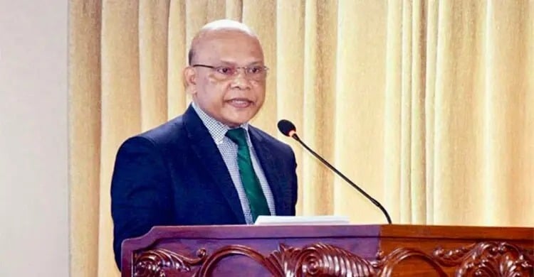 শিক্ষক শুধু চাকরিজীবী নন, মানুষ গড়ার কারিগরও