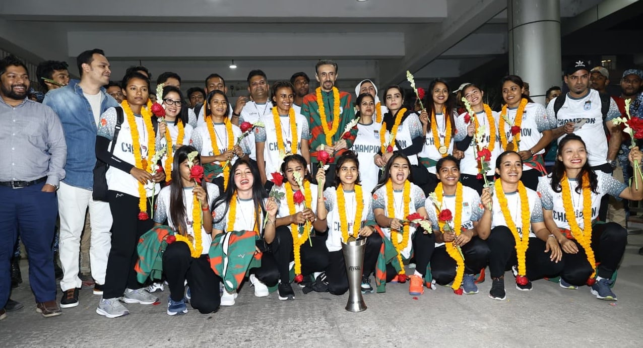 দেশে ফিরেছে সাফ ফুটসাল জয়ী নারীরা