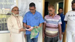 নবজাতককে রেখে চলে গেলেন মা, দায়িত্ব নিল উপজেলা প্রশাসন