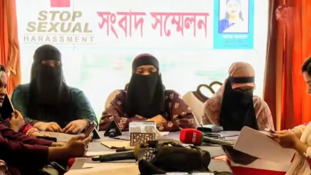 বারে ডেকে তরুণীকে যৌন হয়রানির অভিযোগ এনসিপি নেতাদের বিরুদ্ধে