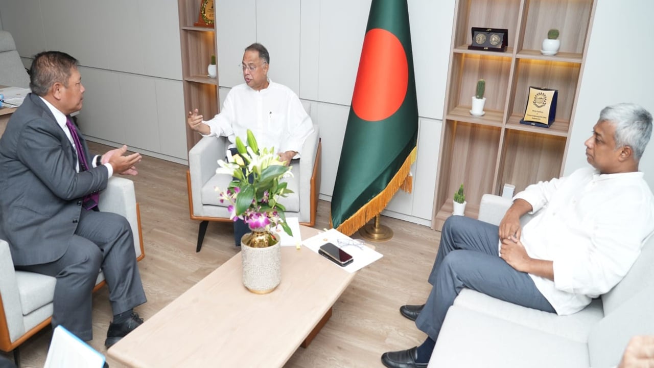 মিয়ানমার থেকে পাইপলাইনে গ্যাস আমদানির প্রস্তাব বাংলাদেশের