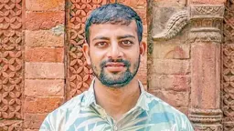 শিক্ষক রাবি ছাত্রদল নেতা, ক্লাস নেন তার মামা
