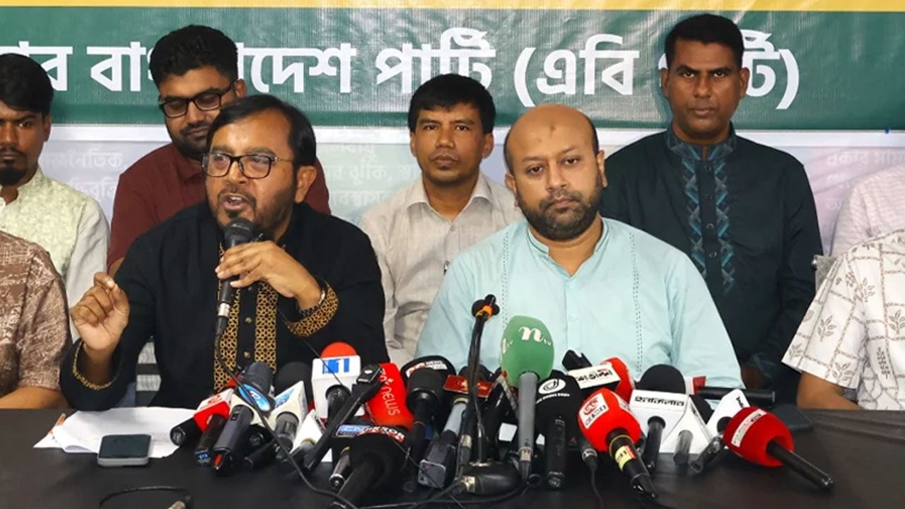 ঘাটতি ও ঋণনির্ভর বাজেট অর্থনীতিকে আরো ঝুঁকির মুখে ঠেলে দেবে