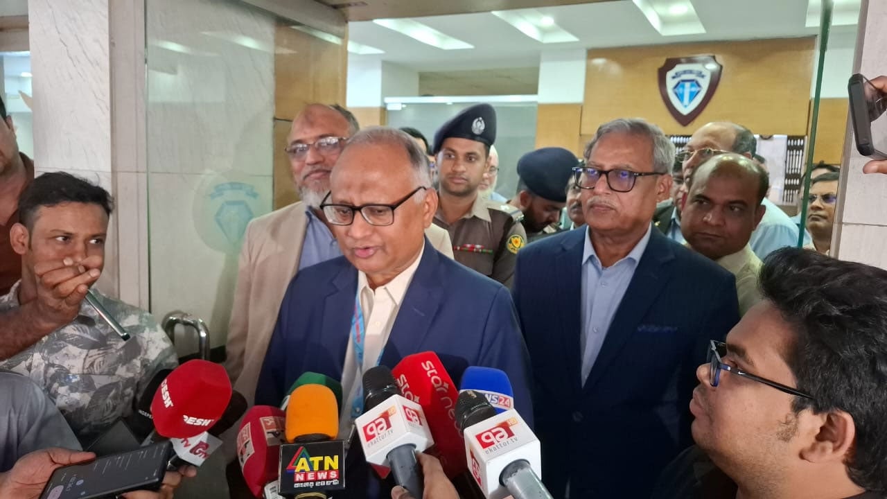 পদত্যাগের পর যা বললেন দুদক চেয়ারম্যান